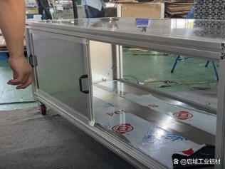 推拉門機(jī)柜 推拉門機(jī)柜