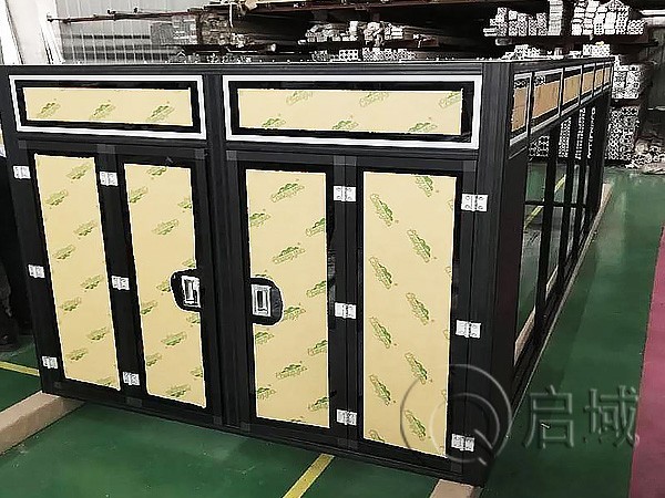 黑色工業(yè)鋁型材機罩