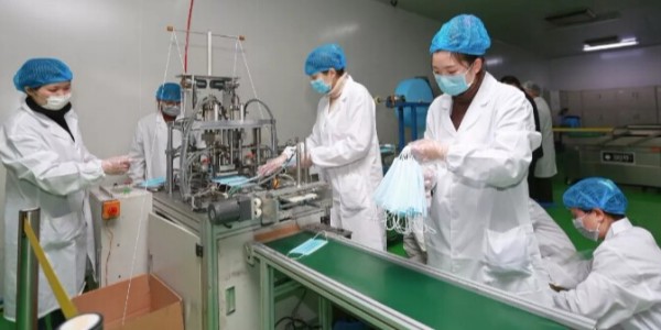 口罩生產(chǎn)過(guò)程